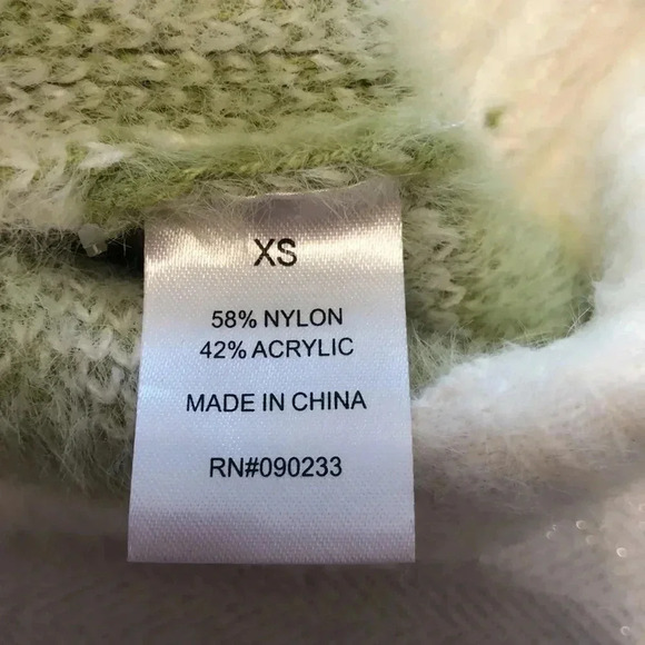 L.A. Hearts white/green checkered long sleeved short waisted two button sweater - Picture 6 of 7